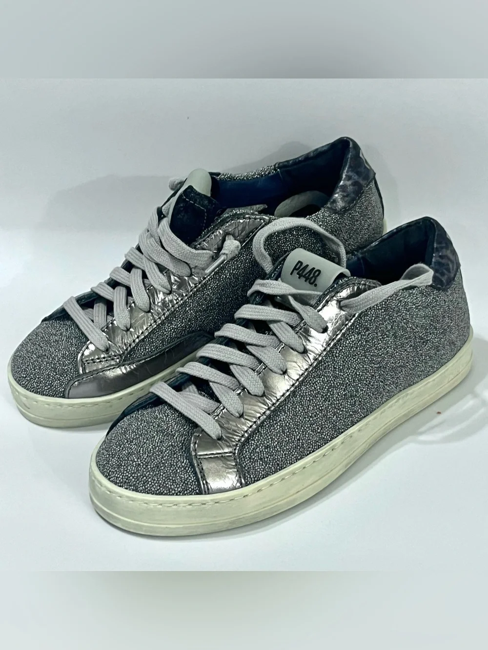 P448 John Sneakers in Sparkling Silver & Black Glitter Sz 6
